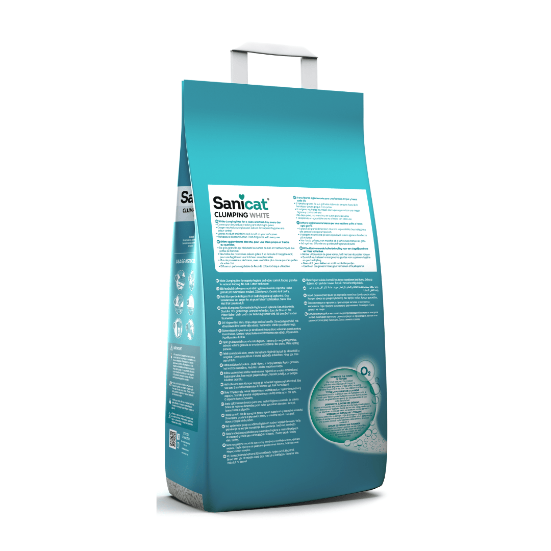 Back of the bag of Sanicat Clumping white cotton fresh cat litter.