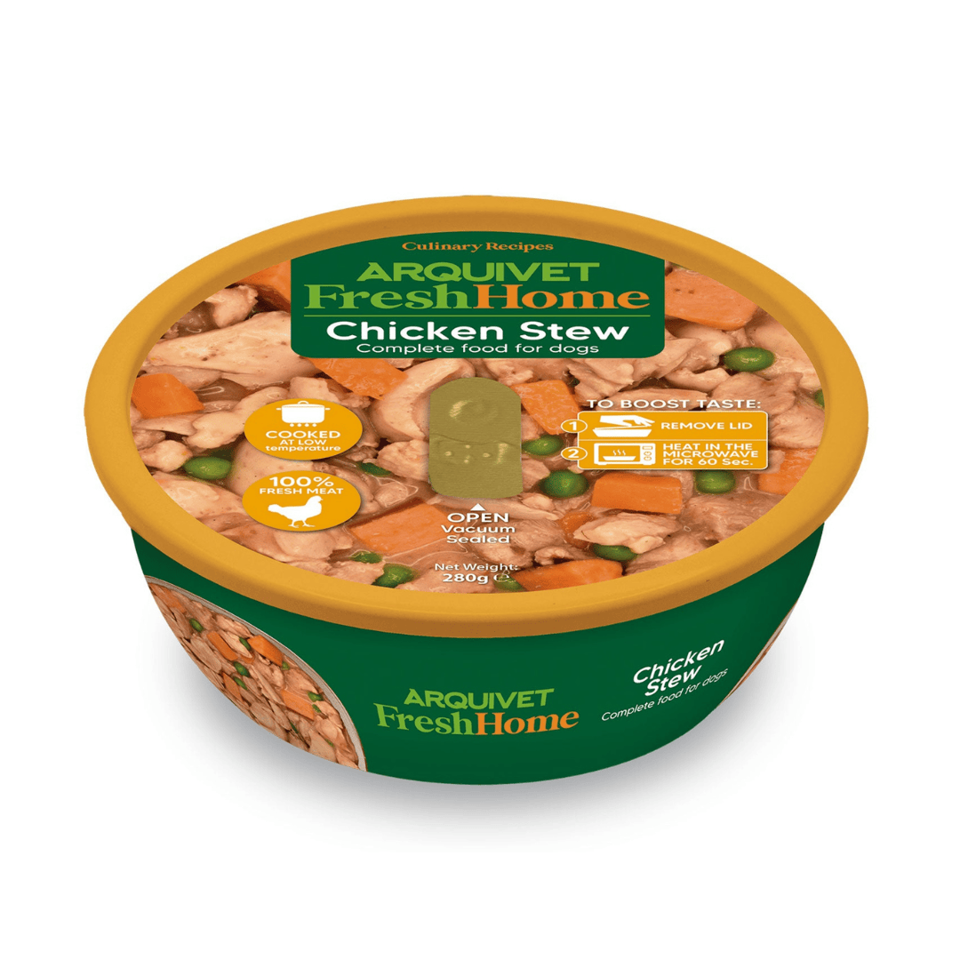 Container of Arquivet Fresh Home Chicken Stew for dogs on a white background