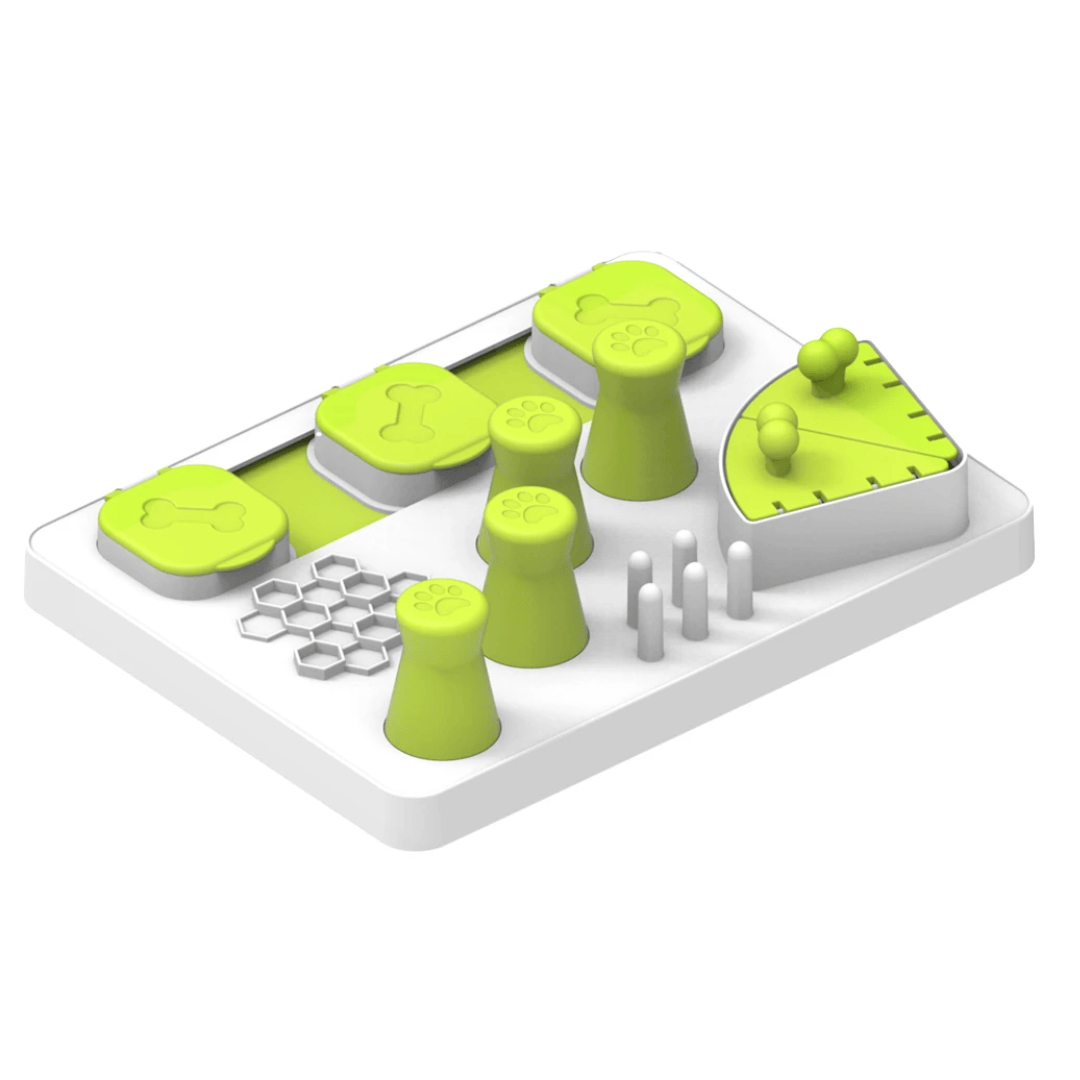 The interactives slow feeding puzzle, it has white and green details